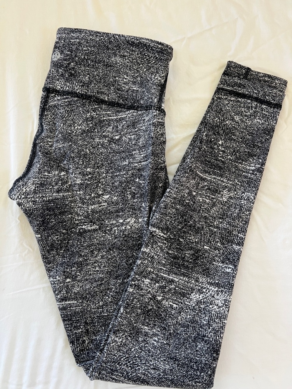 Lululemon Gray Speckled Med-rise Leggings